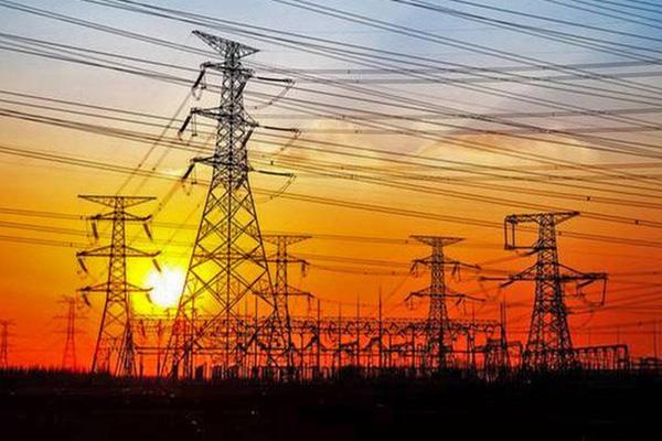 UP News : यूपी में बिजली को लेकर मचा हाहाकार, पावर कॉरपोरेशन की चूक से अगस्त में और खराब हो सकते हैं हालात