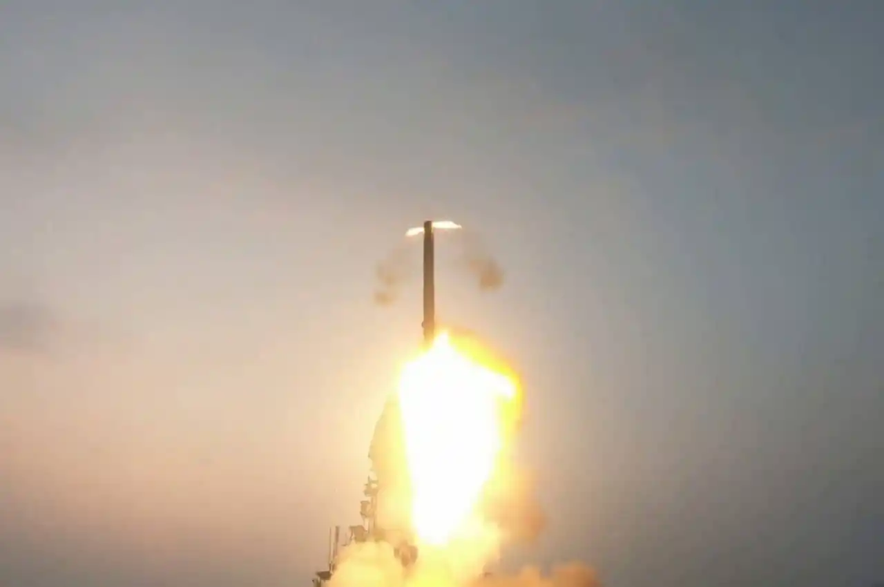 BrahMos Missile के नए संस्करण का भारत ने किया सफल परीक्षण, दुश्मन के उड़े होश
