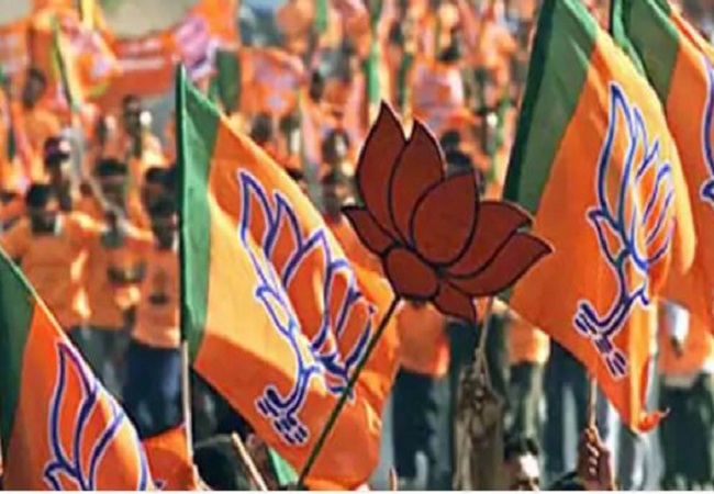 UP Election 2022: जानिए भाजपा की छठी लिस्ट में क्यों कटे 17 विधायकों के टिकट?