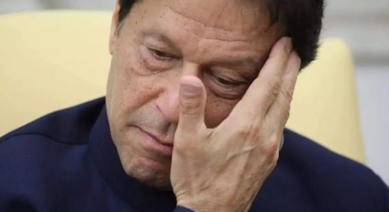 पाकिस्तान की Imran Khan सरकार का कभी हो सकता है पतन, गृहमंत्री शेख राशिद ने किया ये दावा
