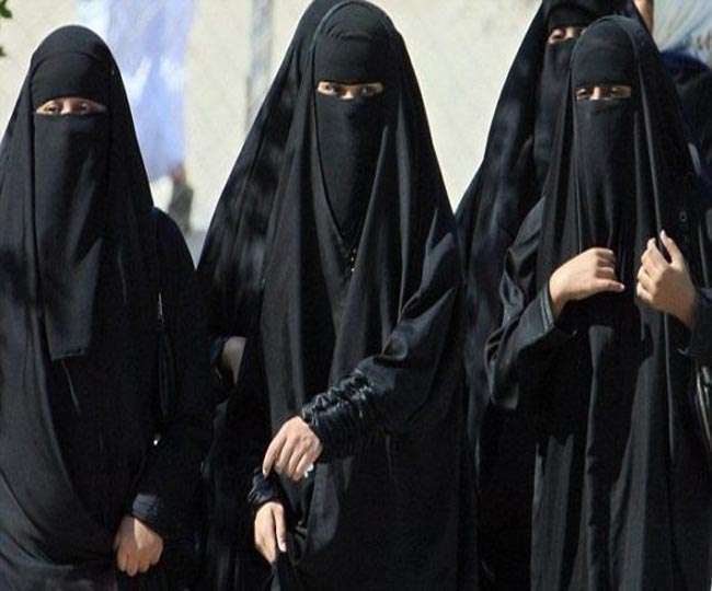 Hijab Controversy : साक्षी महाराज बोले- कानून बनाकर देशभर में बैन किया जाए हिजाब