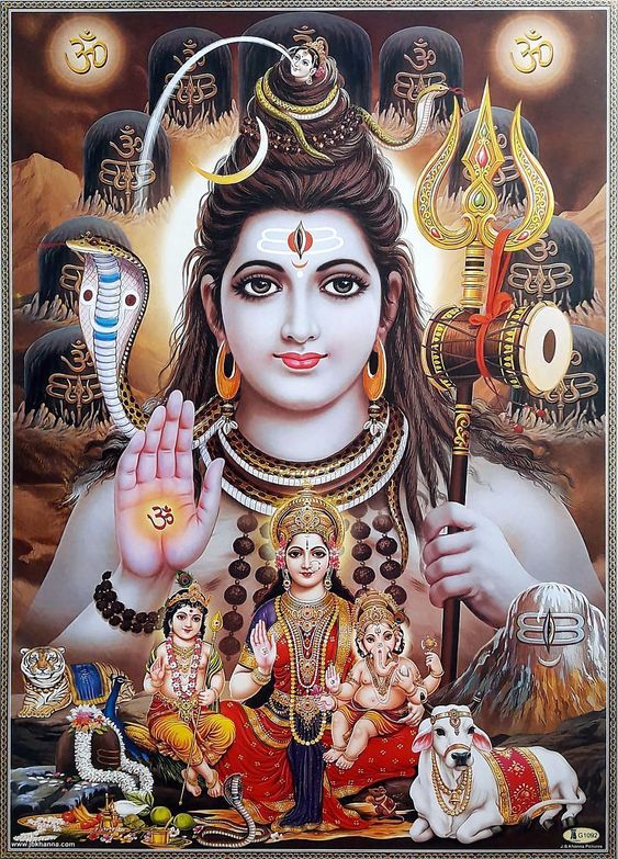 Maha Shivratri 2025 : महाशिवरात्रि के दिन शिवलिंग पर धतूरा अर्पित करना माना जाता है शुभ, भगवान शिव को चढ़ाएं रुद्राक्ष की माला
