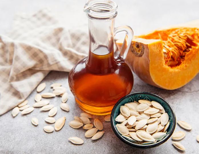 Pumpkin Seeds Oil : कद्दू के बीज का तेल दिल की कई समस्याओं को करता है दूर, सेहत को देता है उड़ान