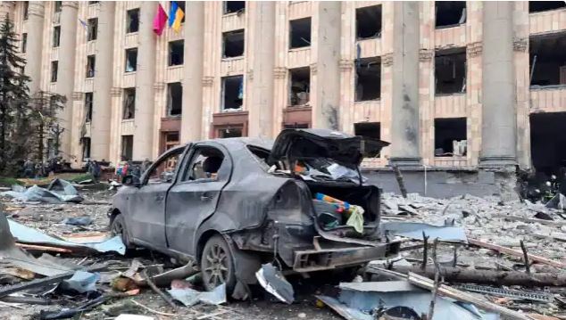 Ukraine-Russia War: खार्किव में पैर जमाने की कोशिश कर रही है रूसी सेना, ताबड़तोड़ कर रही हमले