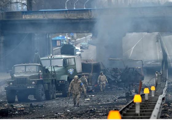 Ukraine Russia War : रूसी सेना ने खारकीव में की भीषण बमबारी, आज पोलैंड दौरे पर होंगे बाइडेन