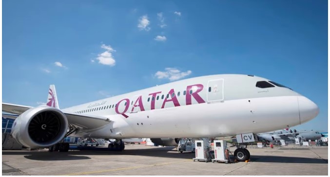 Accident Averted : दिल्ली से दोहा जा रही Qatar Airways से निकलने लगा धुंआ, कराची एयरपोर्ट पर विमान की इमर्जेंसी लैडिंग