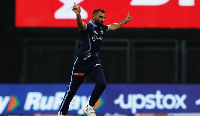 IPL 2022: जो आपने सोचा नहीं होगा वो रिकार्ड जुड़ा गुजरात के तेज गेंदबाज मोहम्मद शमी के नाम