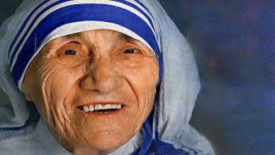 अंतर्राष्ट्रीय नर्स दिवस 2022: देखिये मदर टेरेसा के इतिहास, महत्व और प्रेरक उद्धरण