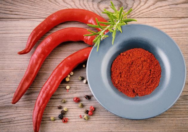 Health Benefits Red Chili : चटपटे स्वाद के साथ् सेहत की भी रखवाली करती है लाल मिर्च, जानिए तीखी मिर्च के फायदे