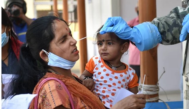 Coronavirus in India:देश में एक बार फिर कोरोना के केस में उछाल, 24 घंटो में 16,159 नए मामले आए सामने