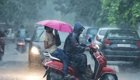 UP Weather: उत्तर प्रदेश में मानसून ने दी दस्तक, जानिए अब कहां होगी बारिश