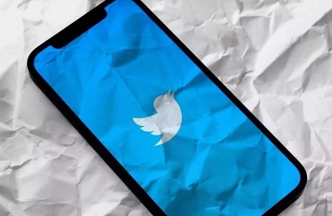 ट्विटर के यूजर्स बढ़ने के बाद भी आय में आई गिरावट