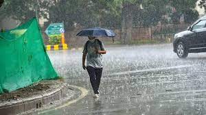 Weather Updates: राजधानी लखनऊ समेत इन राज्यों में होगी आज जमकर बारिश