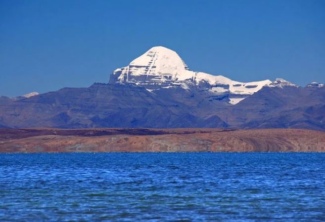 Kailash Mansarovar : कैलाश  मानसरोवर झील के पास ॐ की ध्वनि सुनाई देती है, इस तीर्थ के अद्भुत रहस्यों के बारे में  जानिए