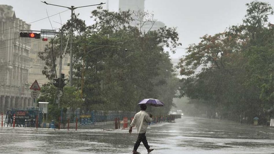 UP Weather: राजधानी लखनऊ में आज इन इलाकों में होगी भारी बारिश, मौसम विभाग ने जारी किया येलो अलर्ट