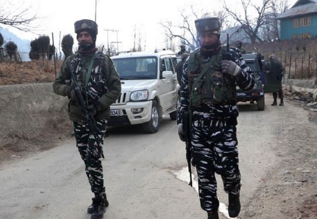 कश्‍मीर में घुसपैठ के दौरान हुई मुठभेड़ में भारतीय सेना ने 5 आतंकियों को किया ढ़ेर