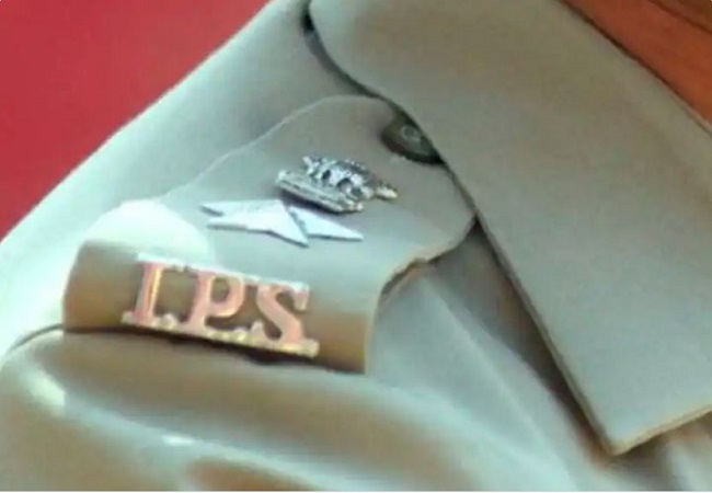 UP IPS Transfer : योगी सरकार ने 15 IPS का किया ट्रांसफर, अब्दुल हमीद को DIG एंटी नारकोटिक्स टास्क फोर्स की जिम्मेदारी