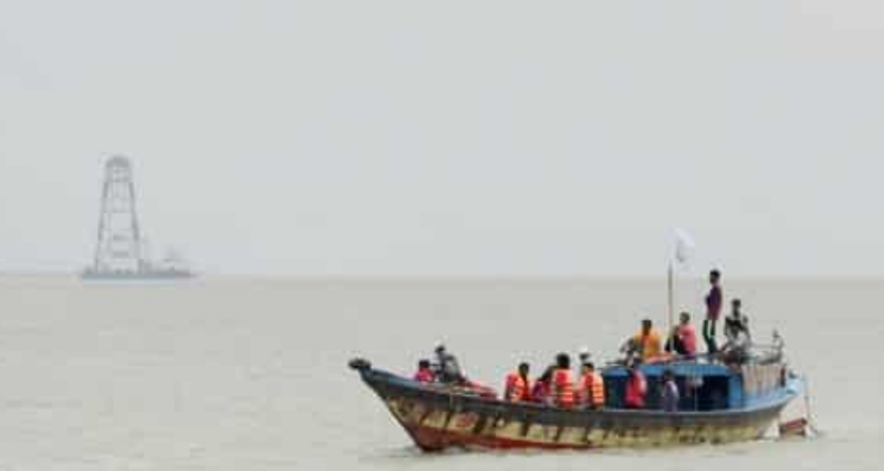 बांग्लादेश में दर्दनाक हादसा: नाव पलटने से 24 की मौत, एक दर्जन लोग लापता