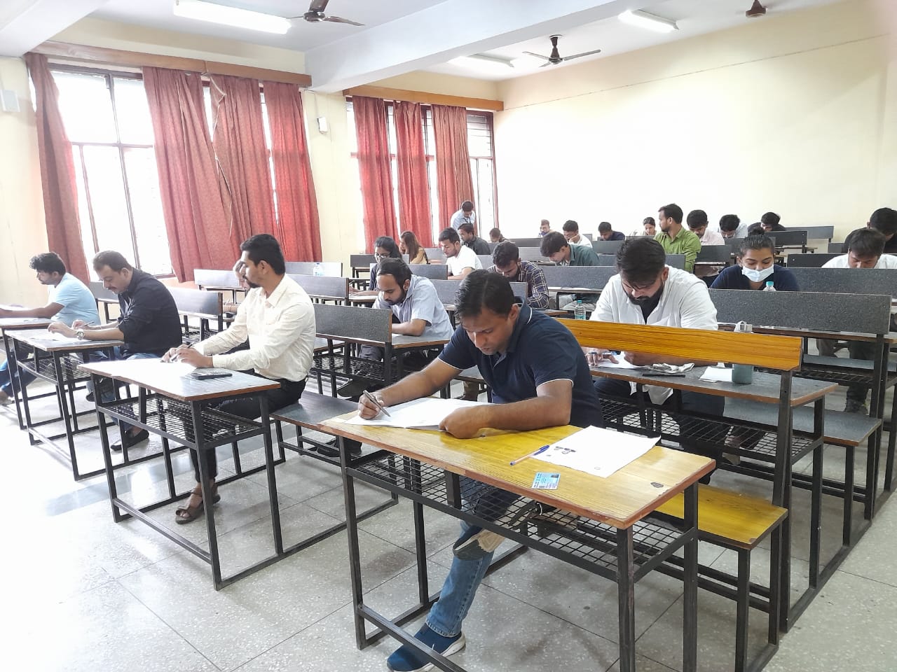 AKTU में पीएचडी में प्रवेश परीक्षा का आयोजन, 432 अभ्यर्थियों ने दी परीक्षा