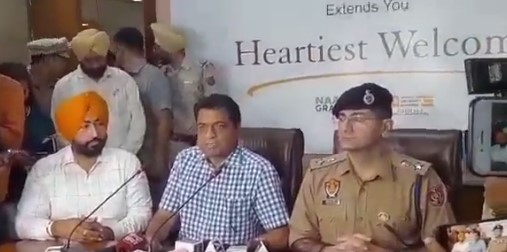 चंडीगढ़ यूनिवर्सिटी की खुदकुशी की खबर पर पुलिस ने दिया बड़ा बयान, देखें वीडियो