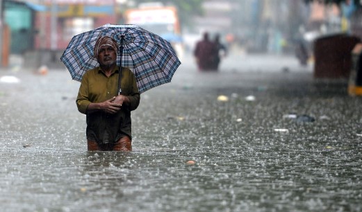 देश के इन हिस्सो में बारिश के कारण  आ गया है भूचाल, मौसम विभाग ने जारी किया ऐलो अलर्ट