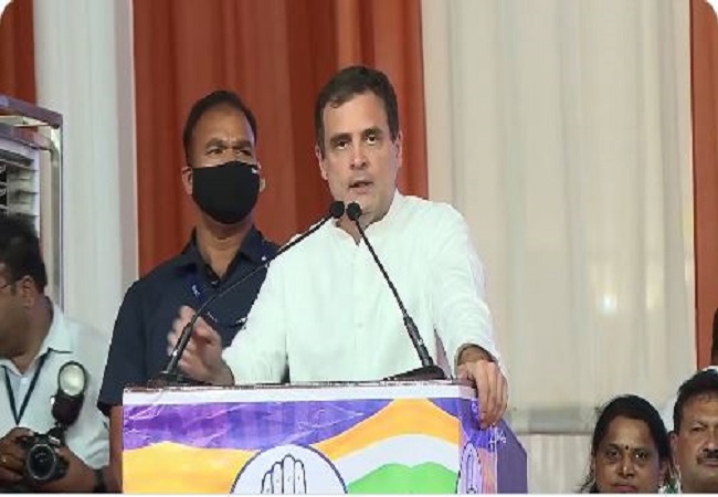 गुजरात में सत्ता में आए तो हम किसानों के तीन लाख रुपये तक का कर्ज करेंगे माफ : Rahul Gandhi