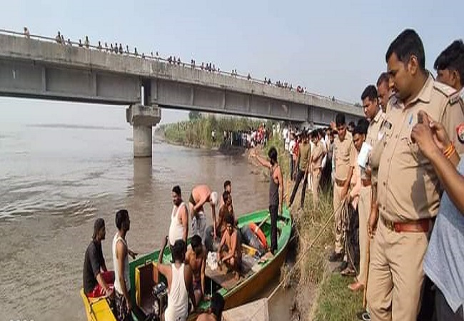 Meerut News : गंगा में डूबी नाव, एक की मौत और कई लोग लापता, योगी बोले-युद्धस्तर पर हो राहत कार्य