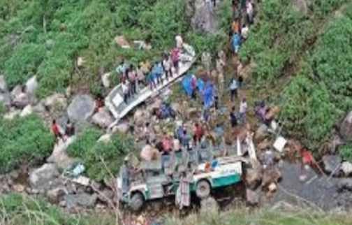 उत्तराखंड के पौड़ी  में बड़ा सड़क हदासा, 25 की मौत 21घायल