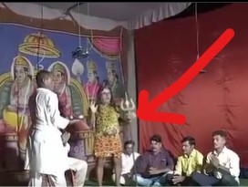 जौनपुर की रामलीला आरती में भगवान शिव का अभिनय कर रहे सख्स की मौत, देखें वीडियो