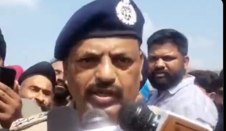 कुमाऊं रेंज के डीआईजी नीलेश आनंद ने यूपी पुलिस पर लगाया हत्या का आरोप