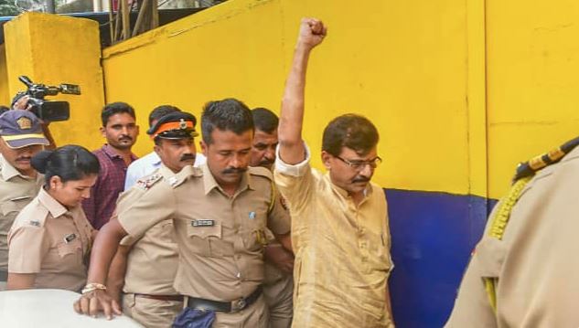 Shiv Sena MP Sanjay Raut बोले- नया चुनाव चिन्ह पार्टी के लिए साबित हो सकता है नई क्रांति