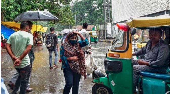 Weather Alert : यूपी समेत 20 से ज्यादा राज्यों के लिए IMD का येलो अलर्ट, दिल्ली में टूटा 15 साल बाद बारिश का रिकॉर्ड