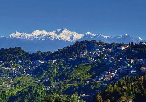 Darjeeling Visit : बारिश के मौसम घूमें दार्जिलिंग की ये वादियां,सूर्योदय की सुंदरता का आनंद उठाइये