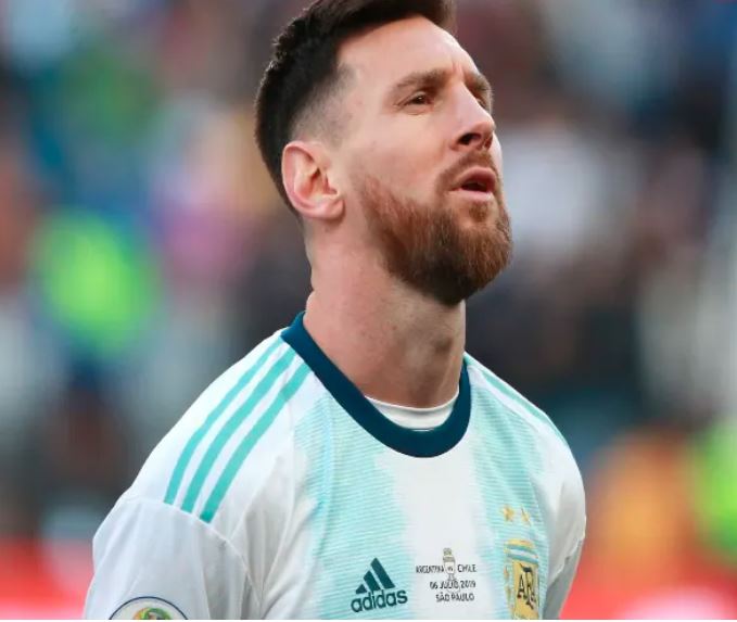 FIFA WC 2022 Final: फाइनल से पहले अर्जेंटीना को लगा बड़ा झटका! लियोनल मेसी का खेलना संदिग्ध