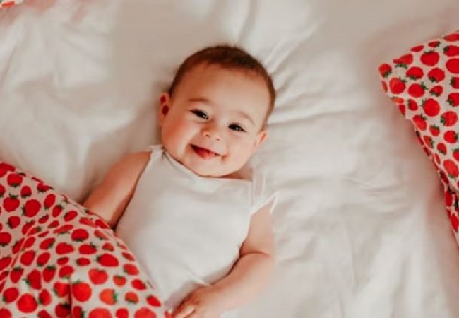 Popular Baby Names 2023 : नए साल में जन्मे बच्चे का रखें खास नाम, देखें लिस्ट