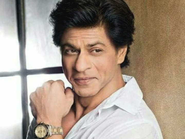 Shahrukh Khan ने की फैन के साथ बदसलूकी, ट्रोलस बोले- पठान क्या चली, इनमें तो अकड़ आ गई…