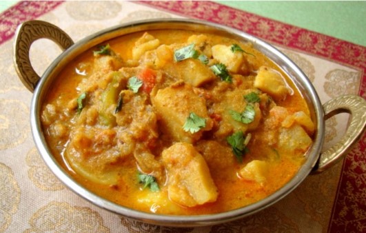 Aloo Kurma Recipe: जाने क्या है आलू कुर्मा रेसिपी, स्वाद में लजीज