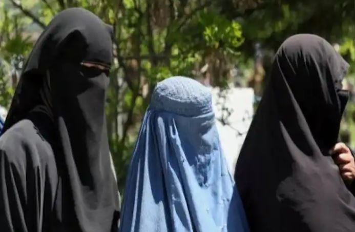 Taliban News : तालिबान का तुगलकी फरमान, 10-वर्ष से अधिक आयु की लड़कियों के स्कूल जाने पर लगाया प्रतिबंध