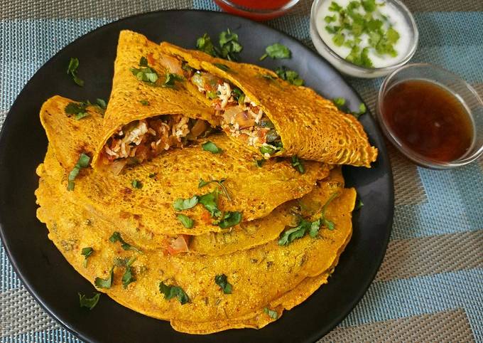 Paneer Besan Chilla Recipe: आज ही नसते में तरी करें झटपट बनने वाले टेस्टी पनीर बेसन चीला, खा कर सब कहेंगे वाह वाह