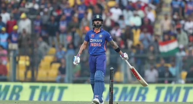 India and Sri Lanka: टीम इंडिया की पारी लड़खड़ाई, नहीं चला रोहित-कोहली का बल्ला