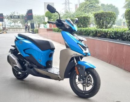 Hero Xoom 110 : इस स्पोर्टी स्कूटर की डिलीवरी शुरू, युवाओं को ध्यान में रखते हुए डिजाइन किया गया