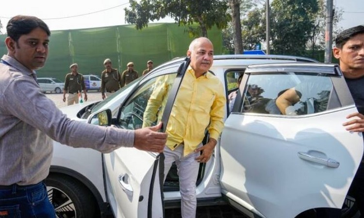 Manish Sisodia Arrest: दिल्ली के उप मुख्यमंत्री मनीष सिसोदिया को सीबीआई ने पूछताछ के बाद किया गिरफ्तार