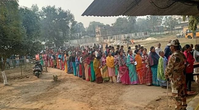 Tripura Election 2023: त्रिपुरा में तीन बजे तक करीब 70 फीसदी मतदान, चुनाव आयोग ने भाजपा-कांग्रेस को भेजा नोटिस