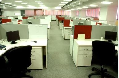 Vastu Tips : ऑफिस में पाना है प्रमोशन तो अपनी सीट सही कर लें,इस दिशा में मिलेगी सफलता