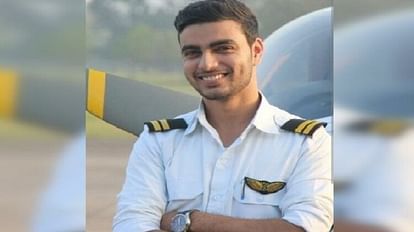 Amethi News : इंदिरा गांधी राष्ट्रीय उड़ान अकादमी का ट्रेनी विमान दुर्घटनाग्रस्त, दो पायलटों की मौत