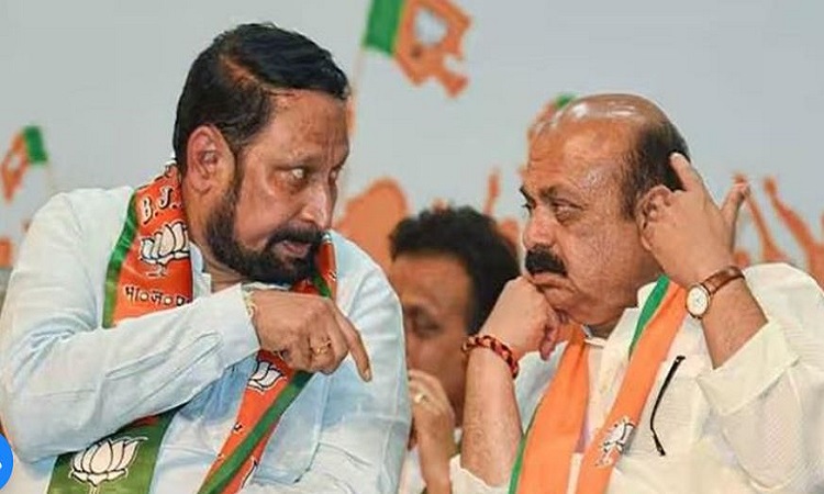 Karnataka Assembly Elections: BJP की पहली लिस्ट के बाद शुरू हुई बगावत, इस दिग्गज ने दिया इस्तीफा