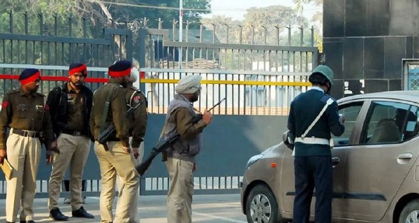 Punjab News: बैसाखी त्यौहार के चलते बठिंडा के तलवंडी साबो में सुरक्षा कड़ी