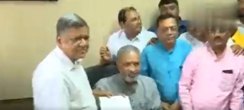 Karnataka Election 2023: BJP नेता और पूर्व CM जगदीश शेट्टार ने विधानसभा अध्यक्ष को अपना इस्तीफा सौंपा