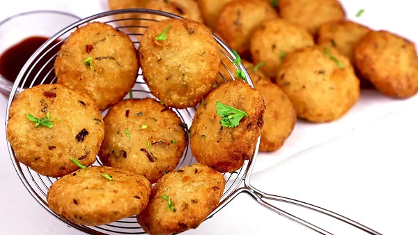 Tasty Semolina Nuggets Easy Recipe:चाहे सुबह का नाश्ता हो या शाम की चाय, चार चांद लगाएंगे स्वादिष्ट सूजी नगटे्स