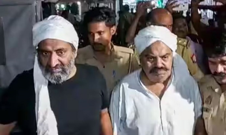 Atiq-Ashraf Murder Case: अतीक-अशरफ की हत्या के बाद दफन हो गए वो राज, जिसके खुलते ही मच जाता हड़कंप?